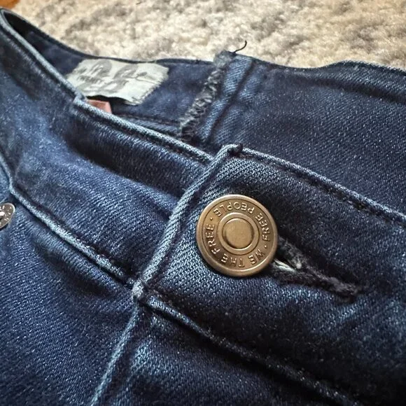 FREE PEOPLE We The Free CRVY Ma Cherie Bell Bottom Jean | 28 | super flare denim - Picture 6 of 12